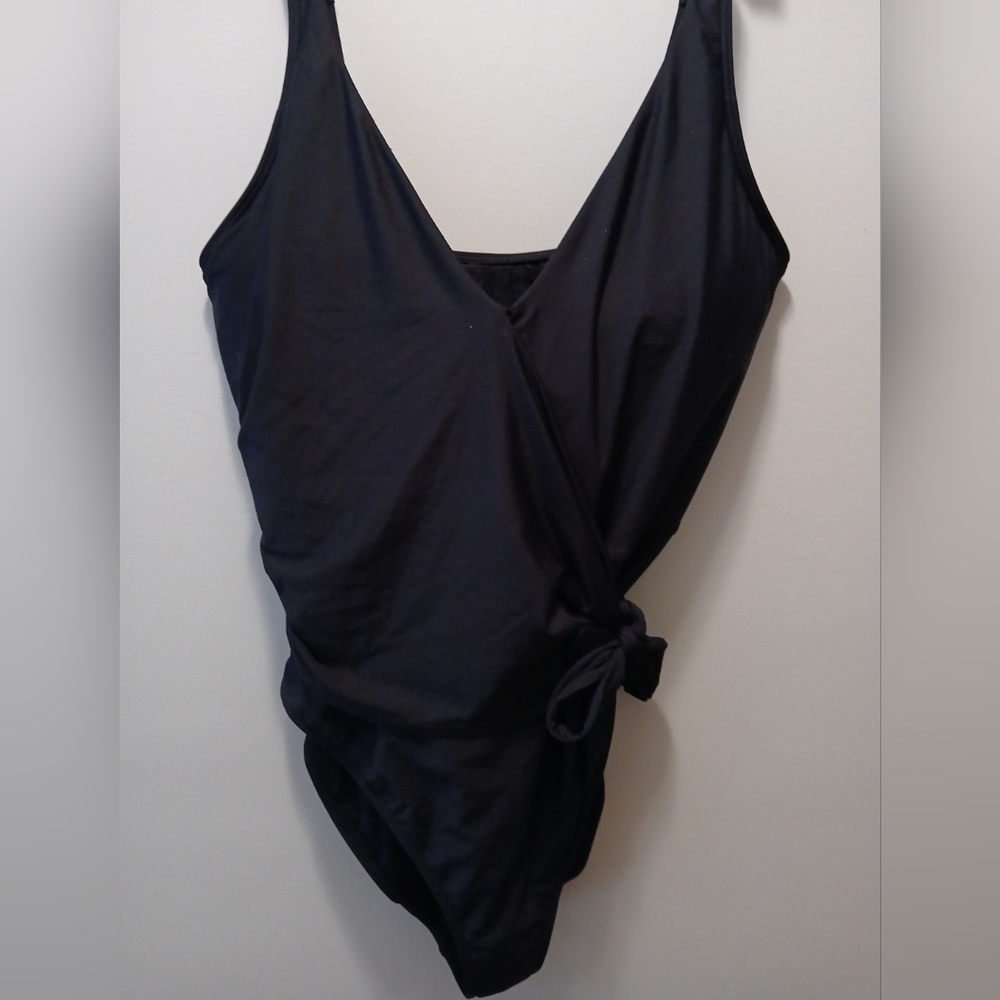 Birdsong Slimming Wrap Underwire One-Piece Swimsuit, Black, 16J/K. New